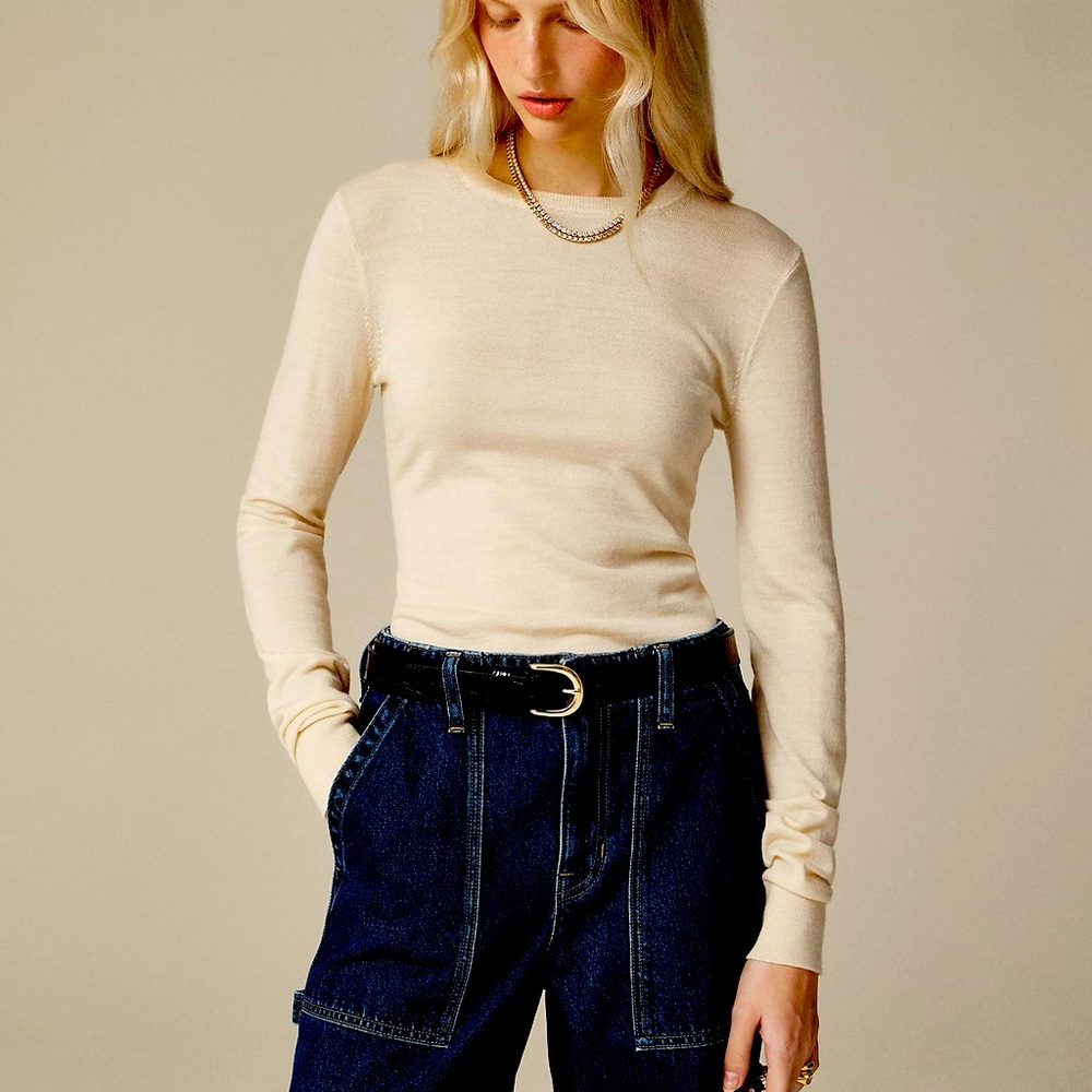 J Crew Lightweight Merino Wool Sweater. NWT.  Classic, Adaptable & Refined.L